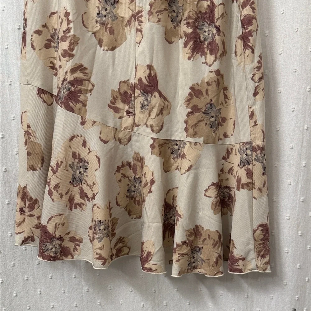 Chic Asymmetrical Floral Skirt - Cream and Brown - Picture 8 of 10